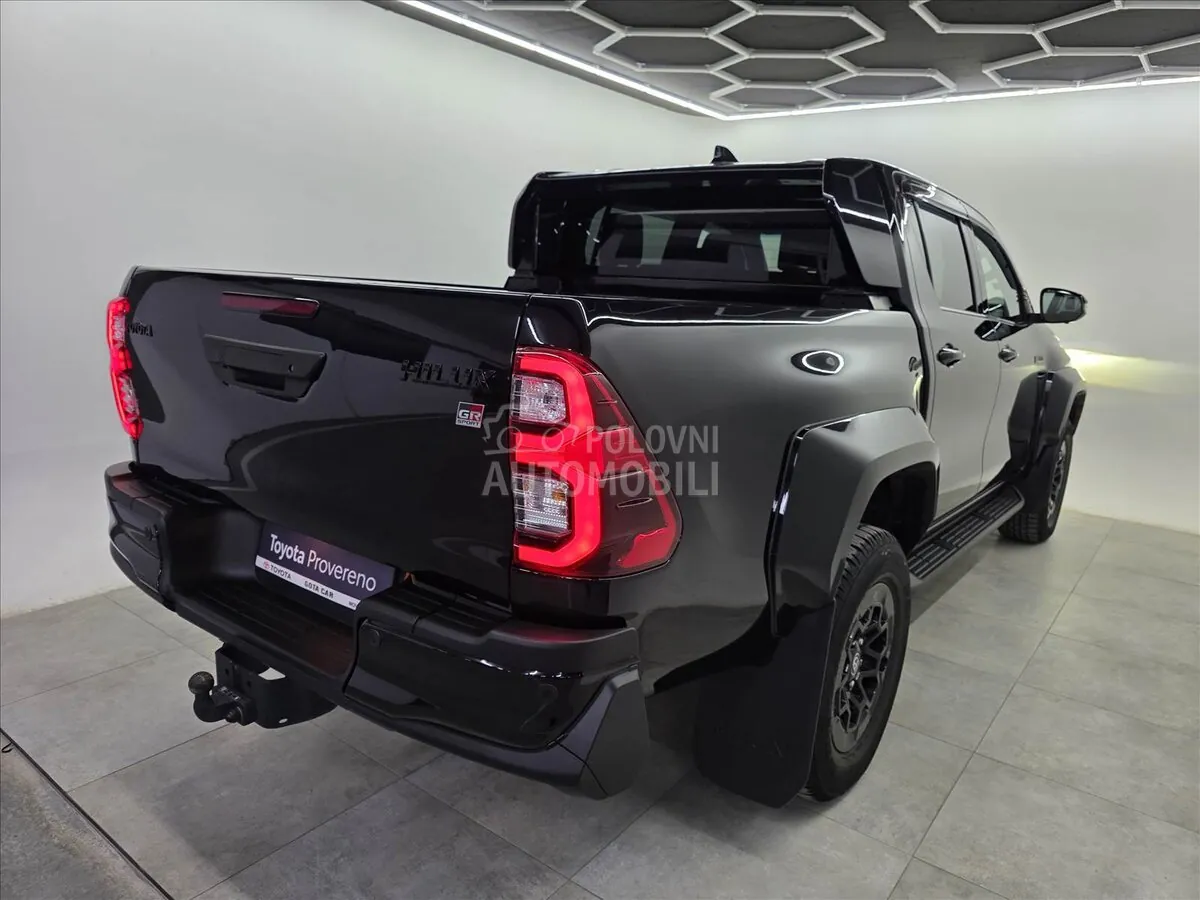 Toyota Hilux 2025 photo 5