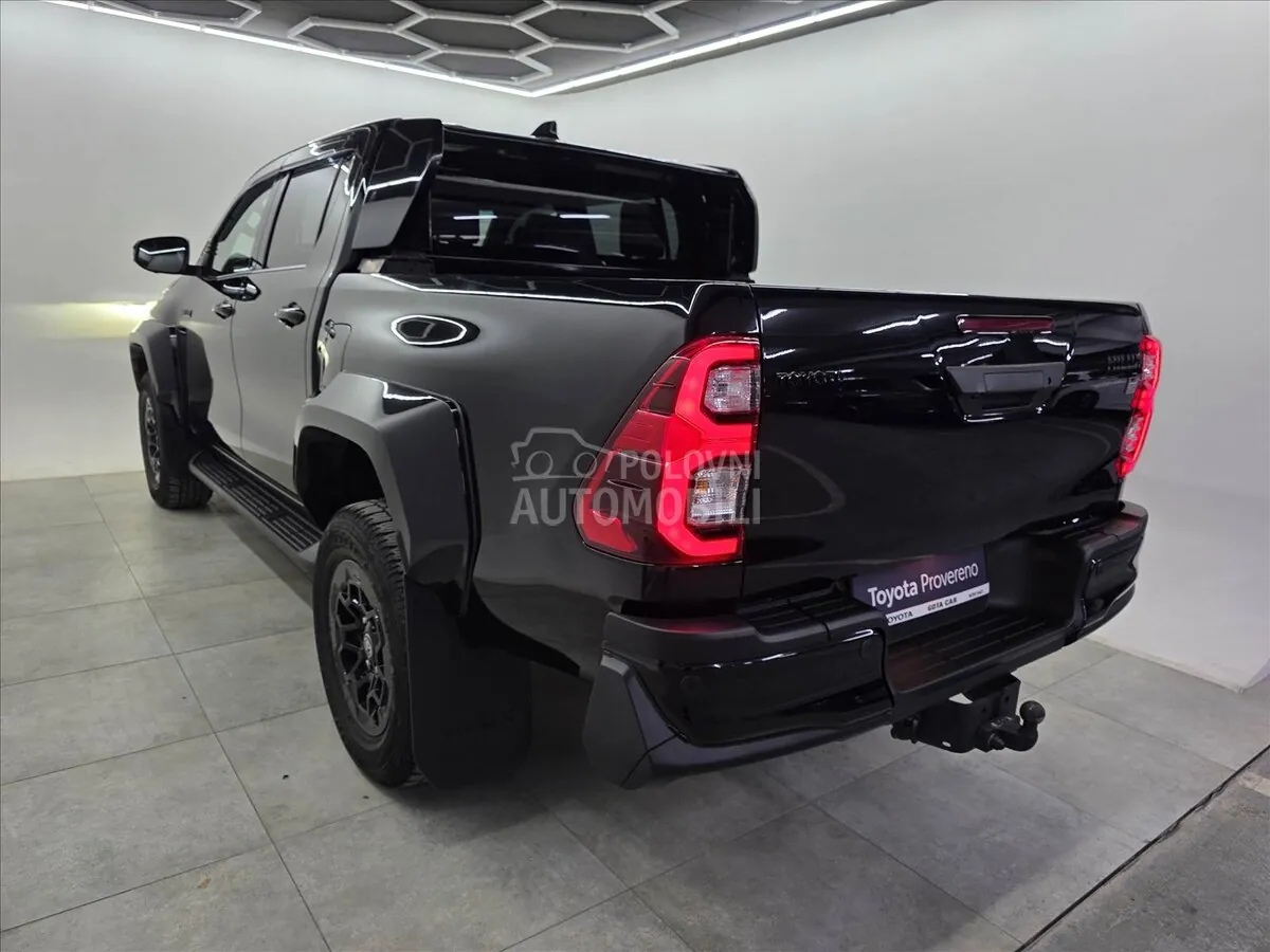 Toyota Hilux 2025 photo 4