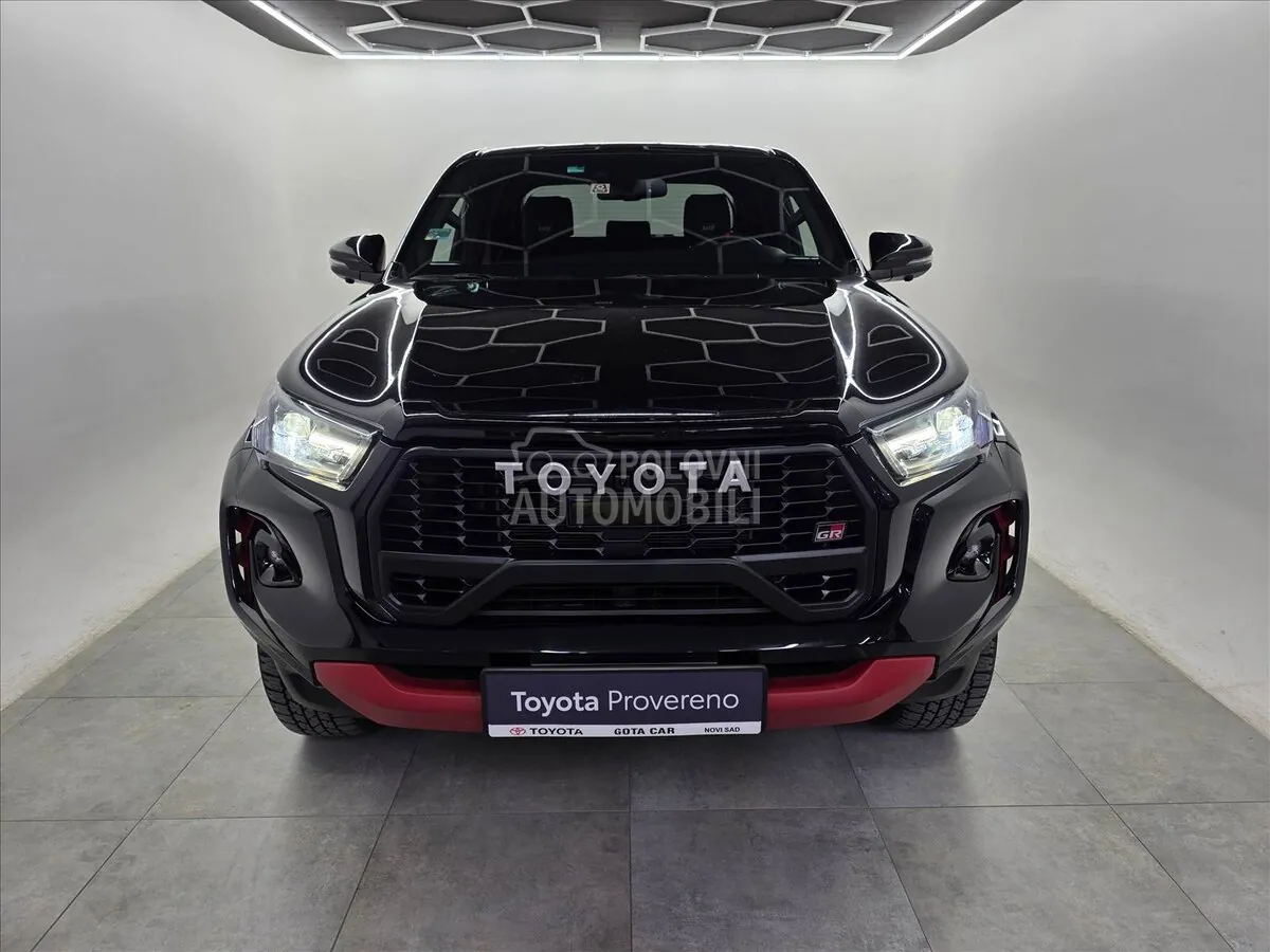 Toyota Hilux 2025 photo 3