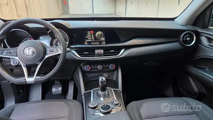 Alfa Romeo Stelvio 2018 photo 5