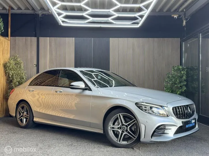 Mercedes-Benz C-Class 2019 photo 3