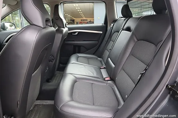 Volvo V70 2010 photo 5