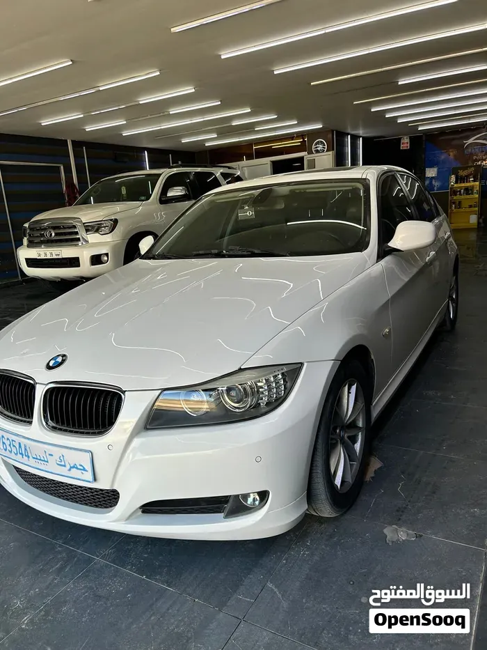 BMW 3 Series 2010 photo 5