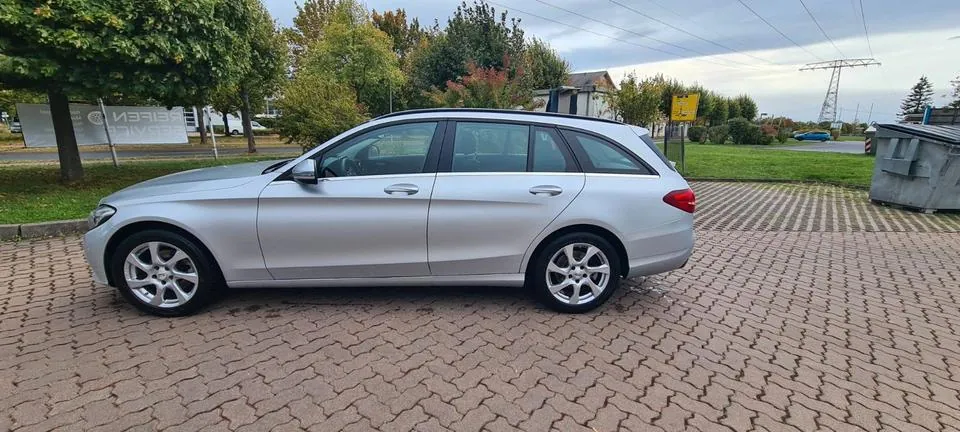 Mercedes-Benz C 220 D
