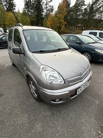 Toyota Yaris Verso 2005 photo 3