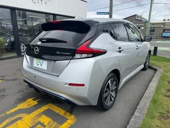 Nissan Leaf 2021 photo 4
