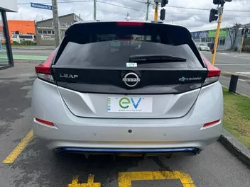 Nissan Leaf 2021 photo 5