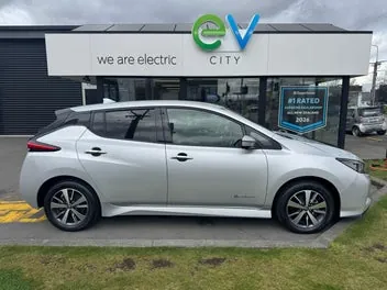 Nissan Leaf 2021 photo 3