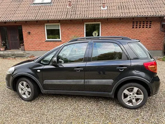 Suzuki Sx4 2011 photo 3