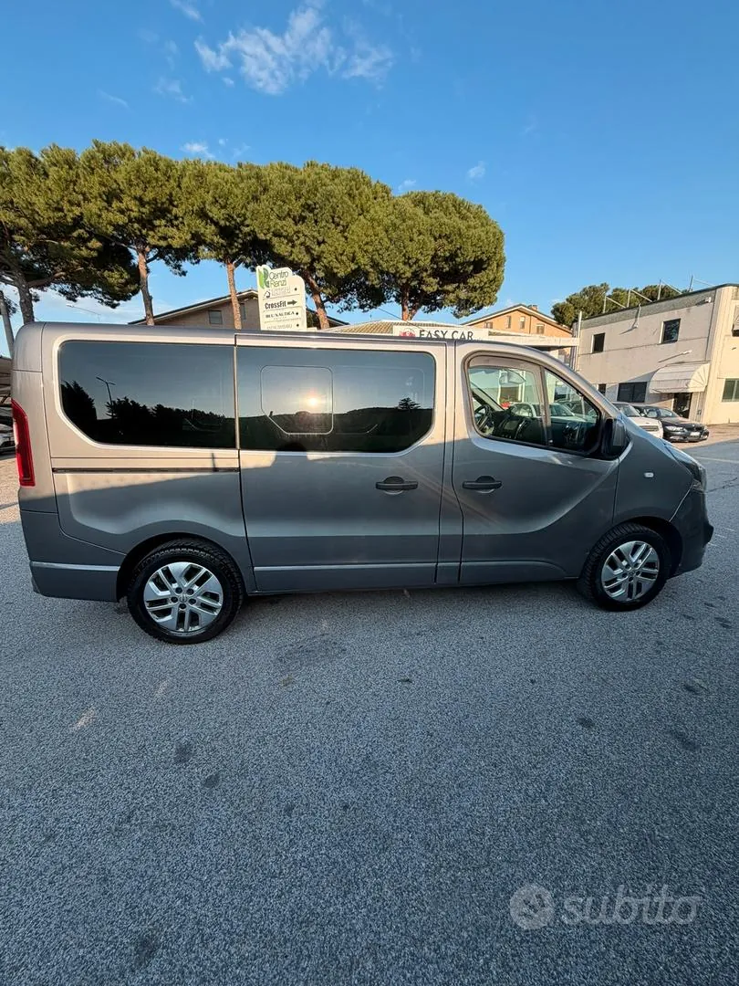 Opel Vivaro 2016 photo 5