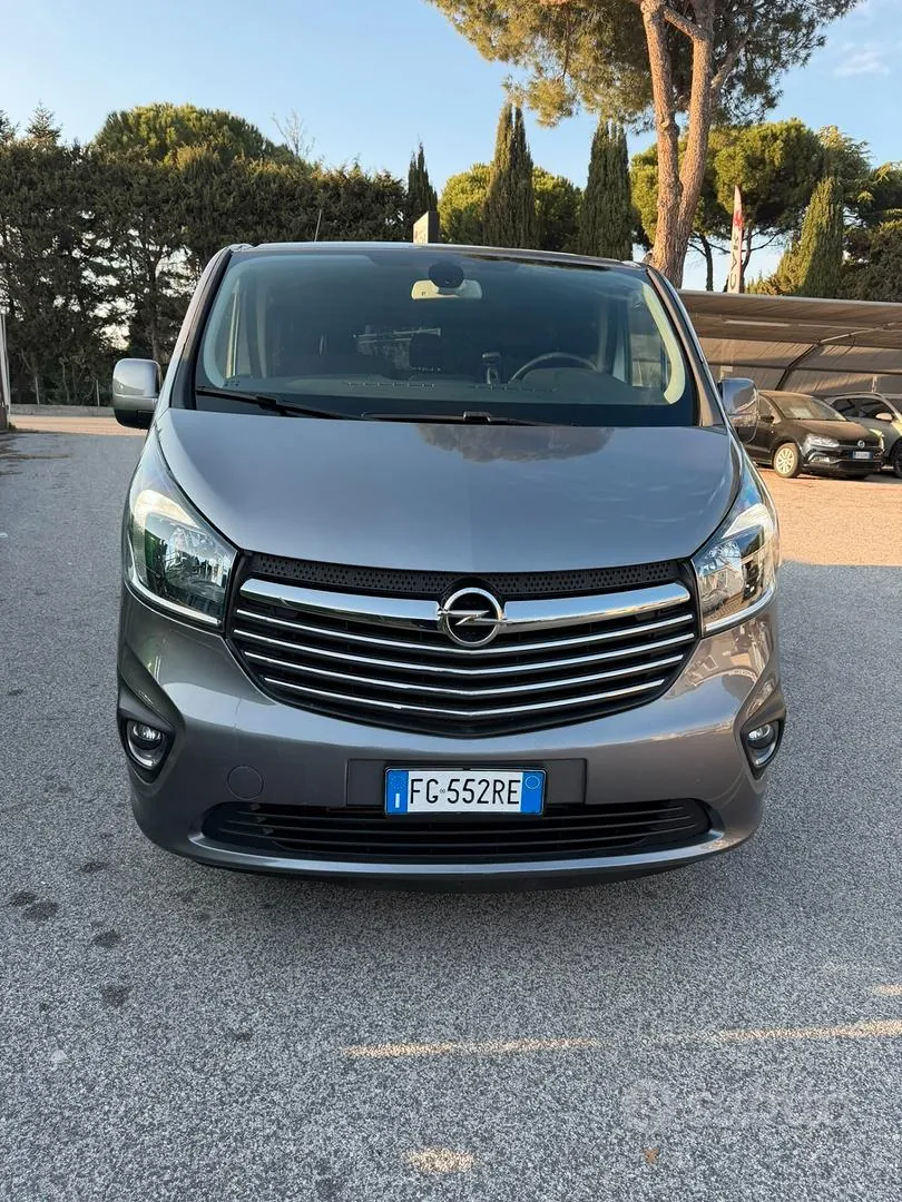 Opel Vivaro 2016 photo 2