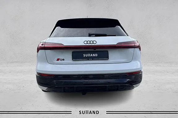 Audi Q8 E-Tron 2024 photo 4