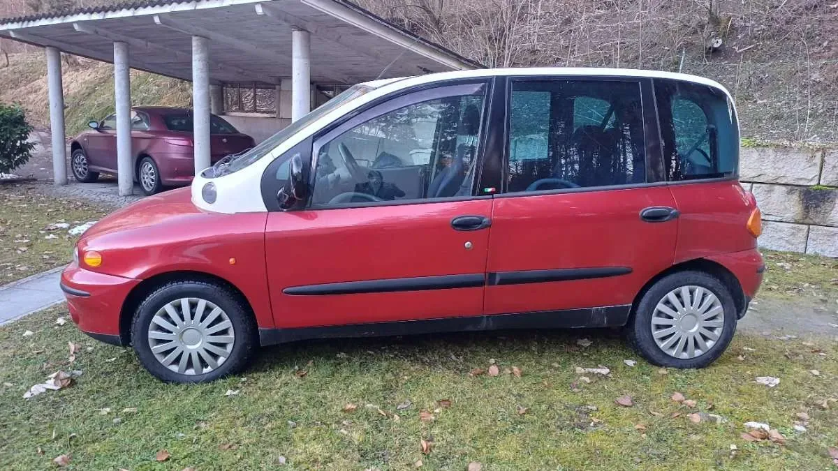 Fiat Multipla 2002 photo 2