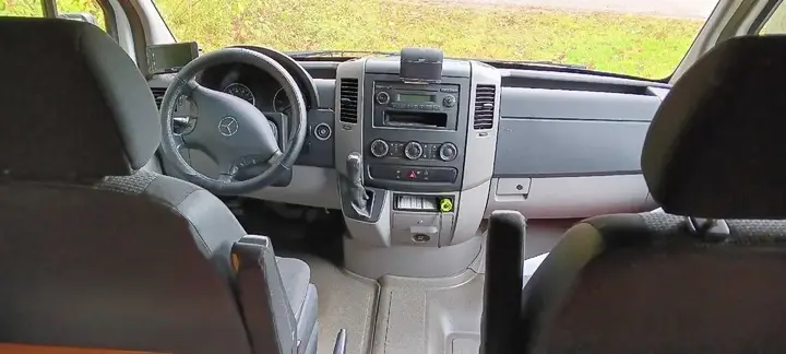 Mercedes-Benz Sprinter 2011 photo 3