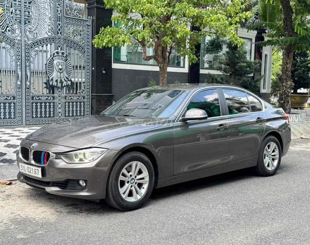 BMW 3 Series 2014 photo 2