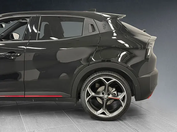 Alfa Romeo Junior 2025 photo 5