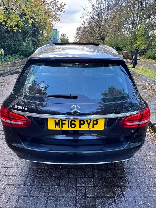 Mercedes-Benz C-Class 2016 photo 3