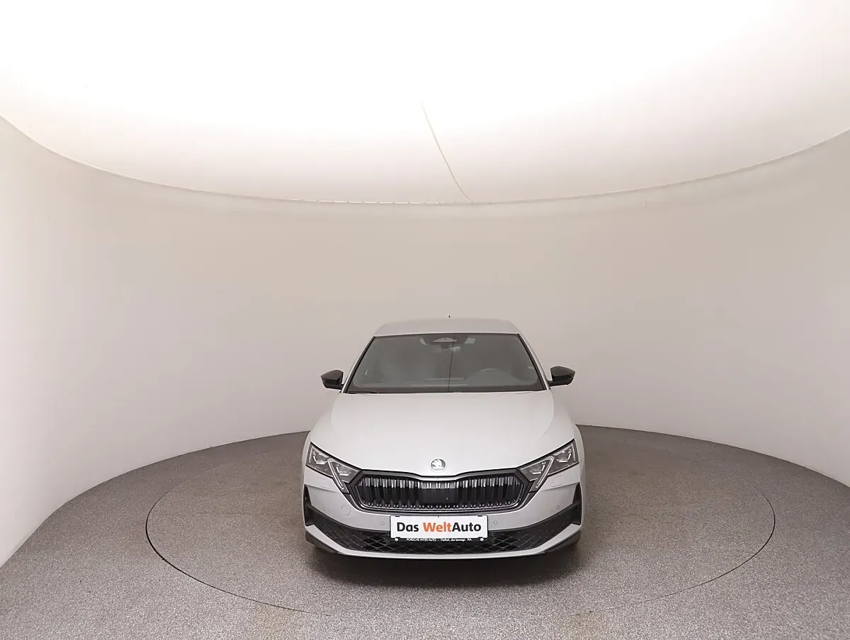Skoda Octavia 2026 photo 3