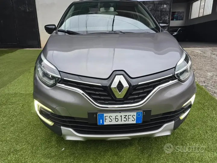 Renault Captur 2019 photo 2