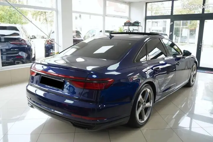 Audi A8 2017 photo 5