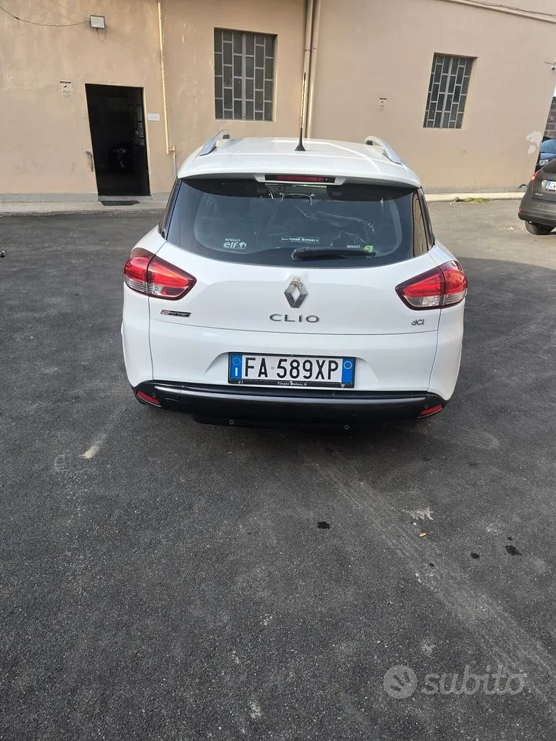Renault Clio 2015 photo 2