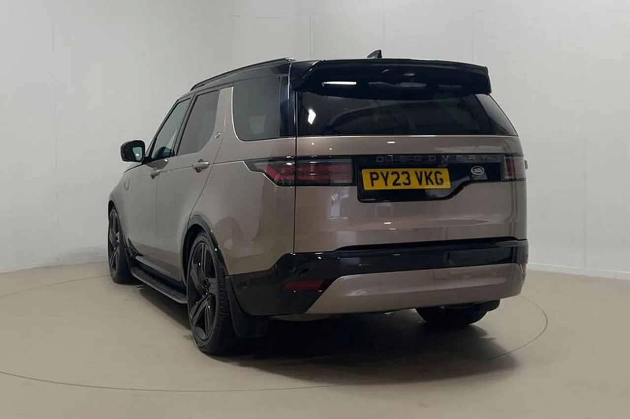 Land Rover Discovery 2023 photo 3