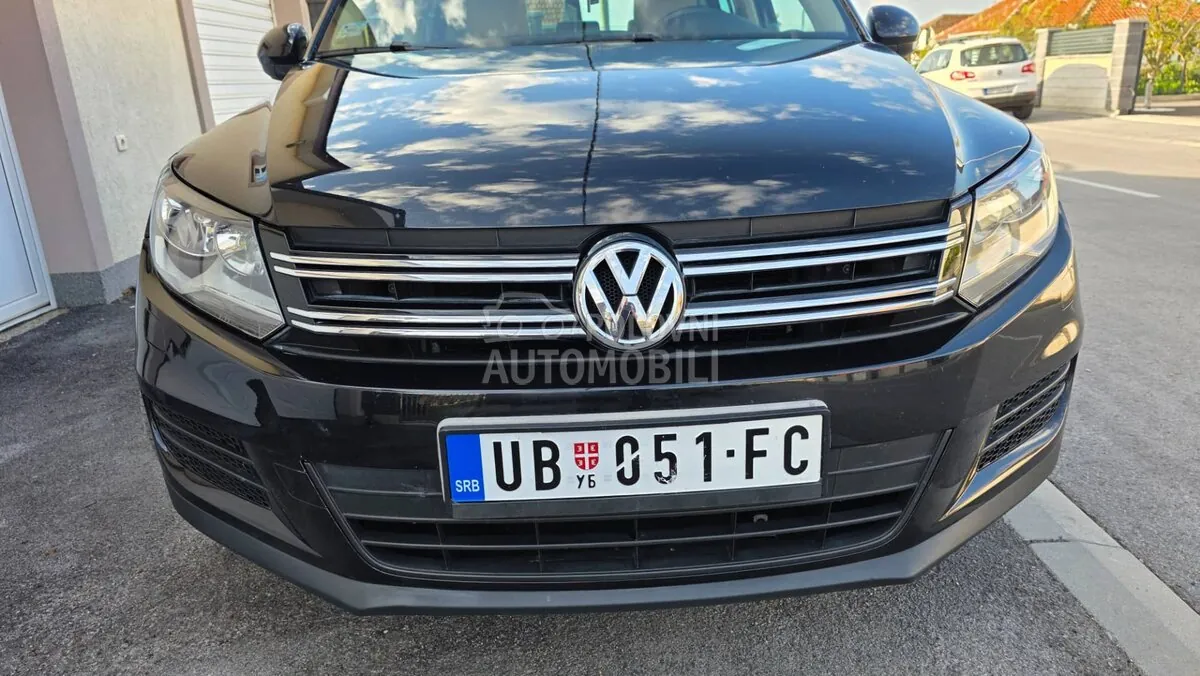Volkswagen Tiguan 2012 photo 2