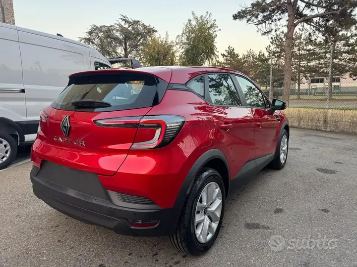 Renault Captur 2026 photo 4