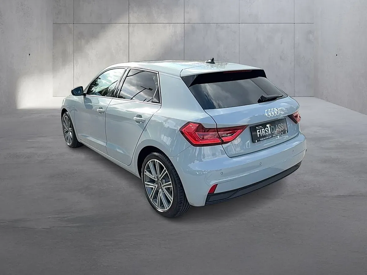 Audi A1 2025 photo 3
