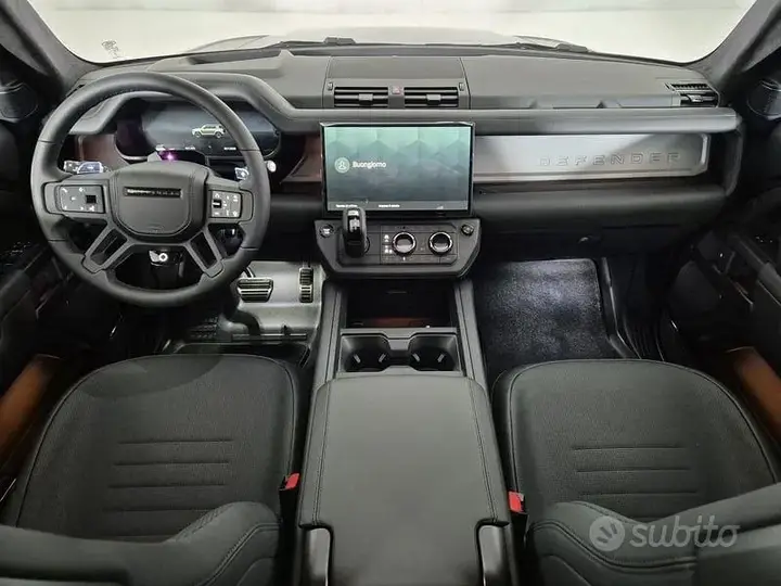 Land Rover Defender 2026 photo 4
