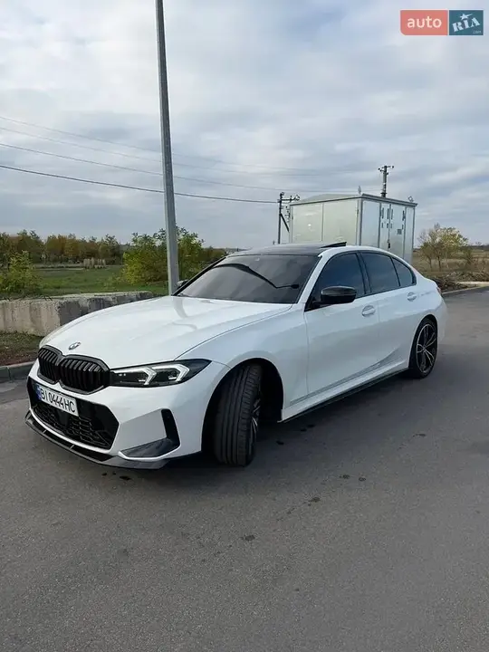 BMW 3 Series 2023 photo 3