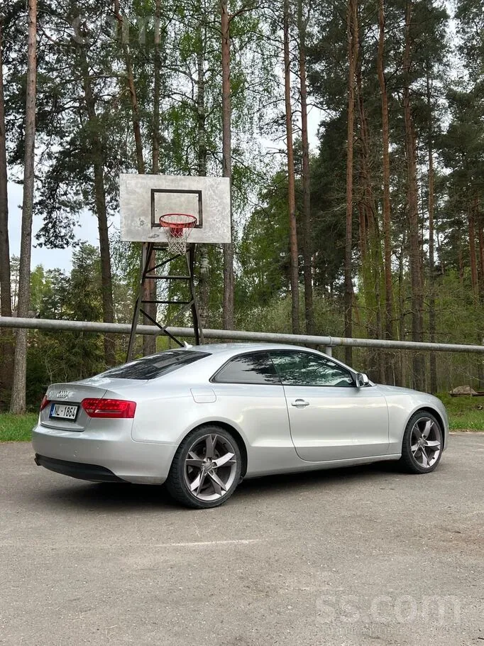 Audi A5 2010 photo 5