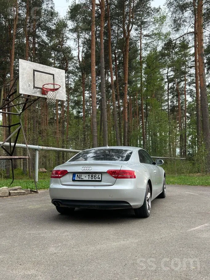 Audi A5 2010 photo 4