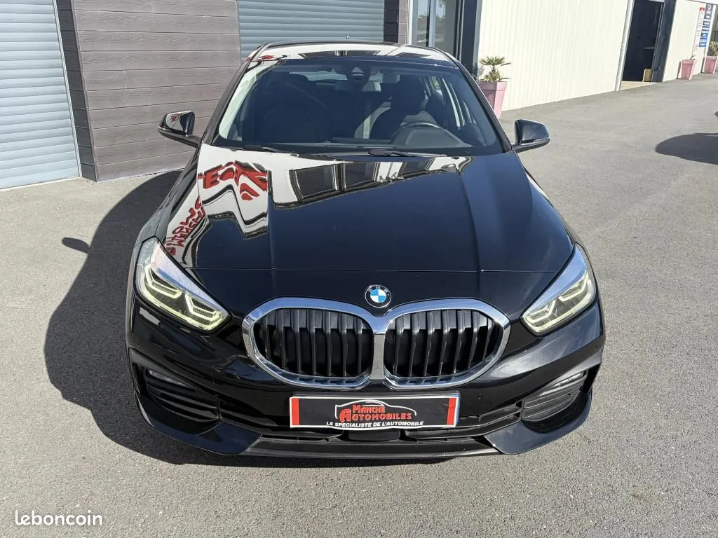 BMW Série 1 2023 photo 2