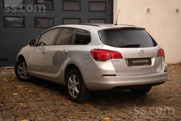 Opel Astra 2016 photo 3