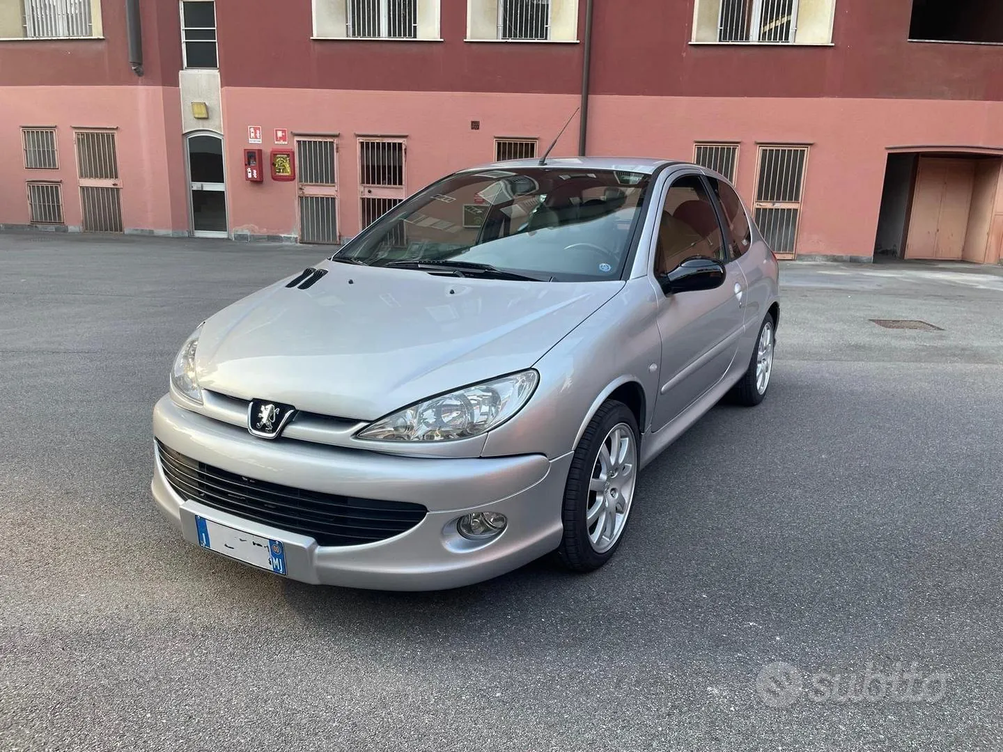Peugeot 206 2000 photo 2