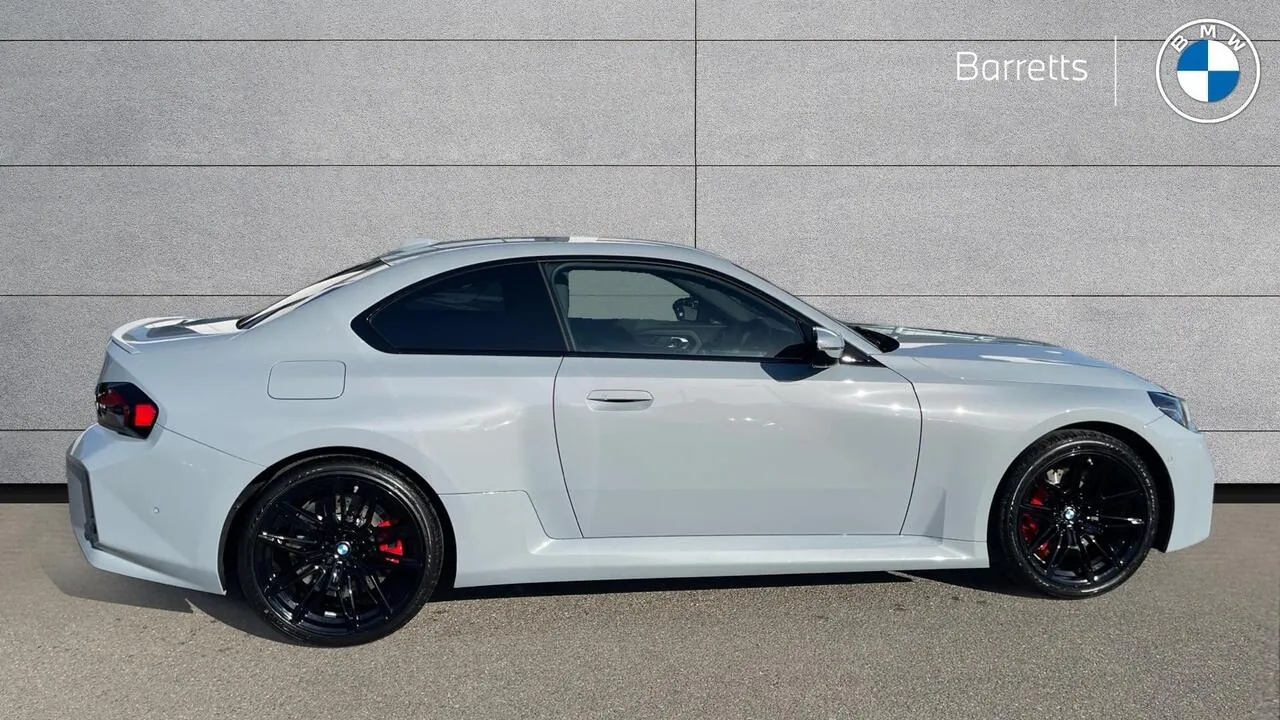 BMW M2 2026 photo 3