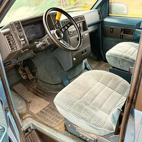 Chevrolet Astro 1988 photo 3