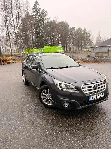 Subaru Outback 2015 photo 2