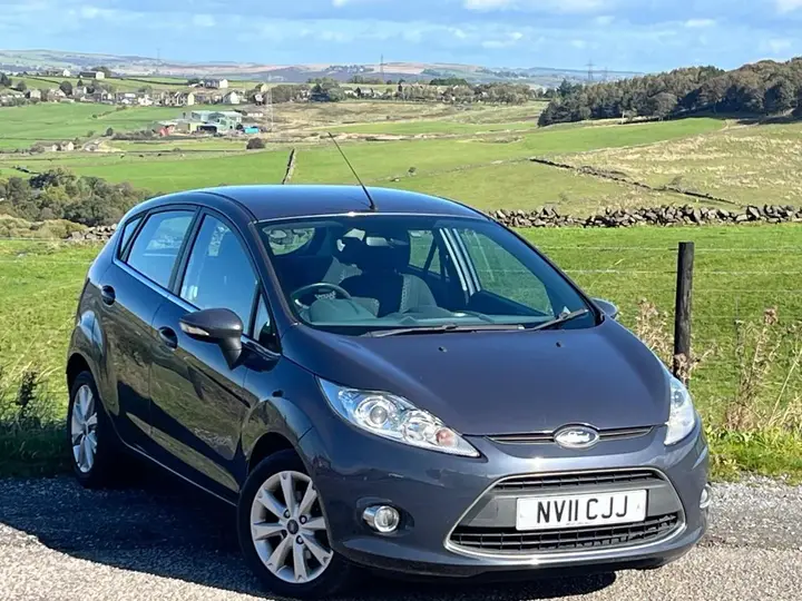 Ford Fiesta 2011 photo 3