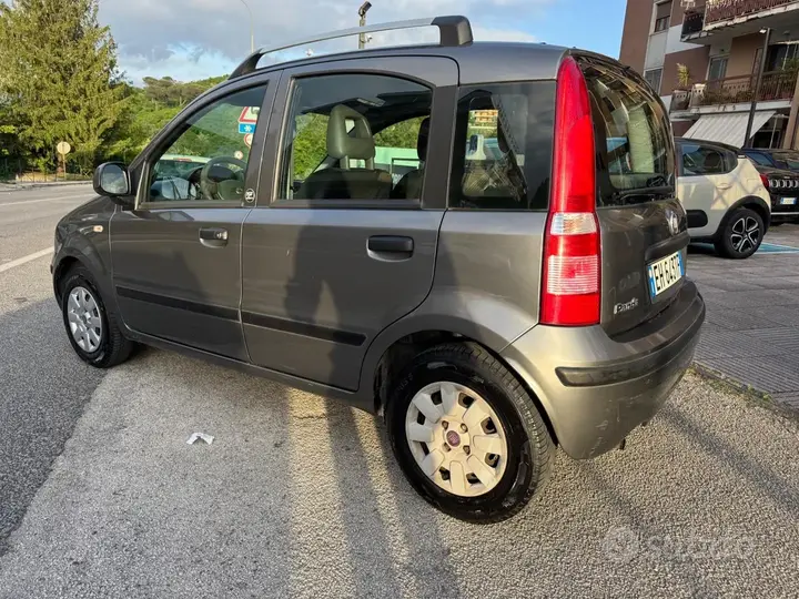 Fiat Panda 2011 photo 4
