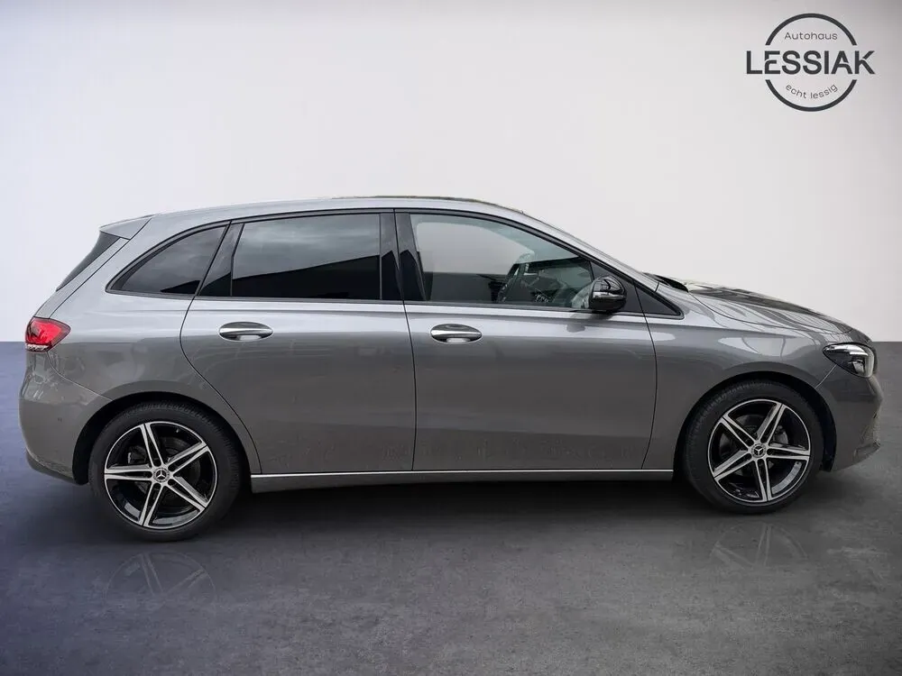 Mercedes-Benz B-Class 2022 photo 3