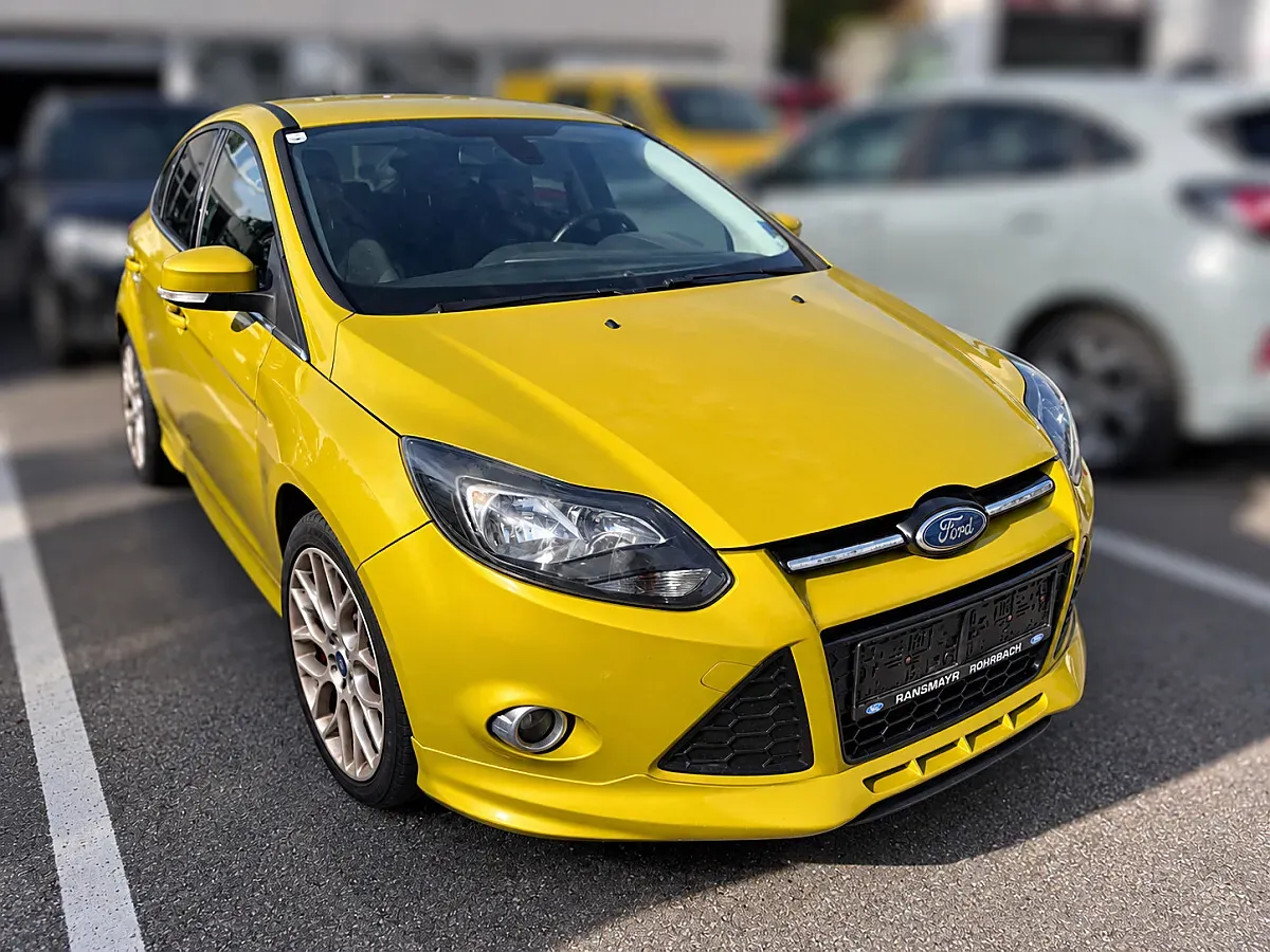 Ford Focus 2012 photo 3