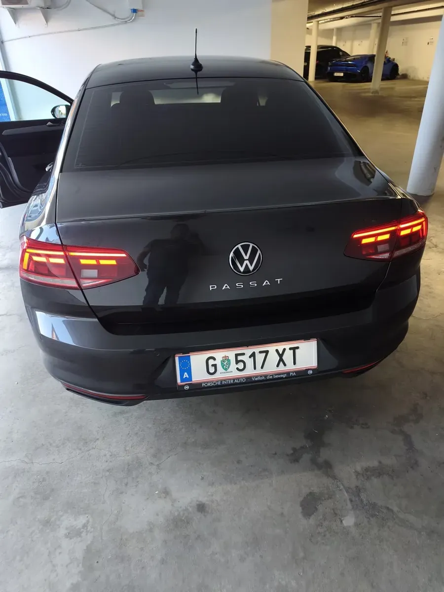 Volkswagen Passat 2021 photo 3