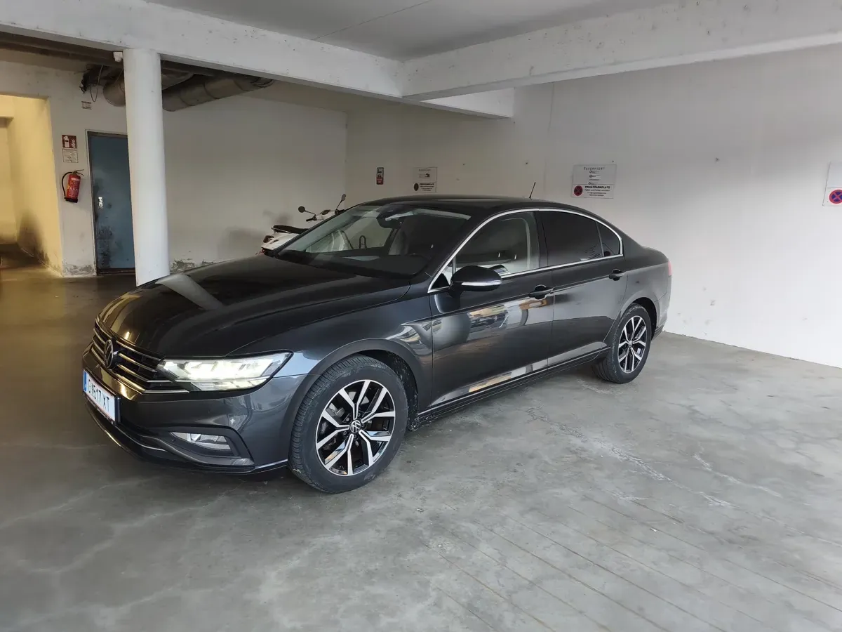 Volkswagen Passat 2021 photo 2