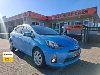 Toyota Aqua 2014 photo 2