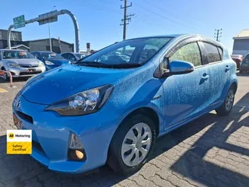 Toyota Aqua 2014 photo 4