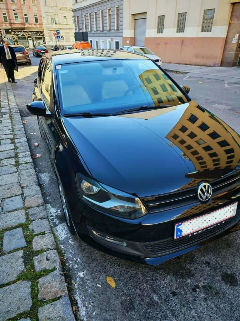 Volkswagen Polo 2011 photo 3
