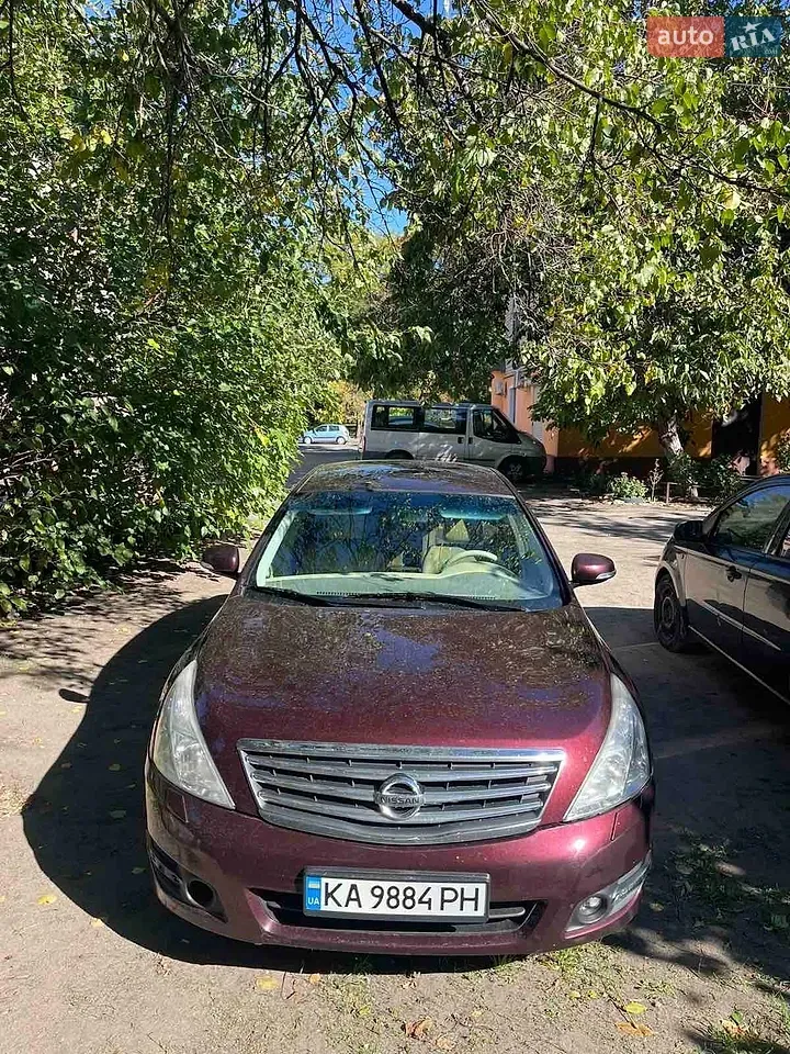 Nissan Teana