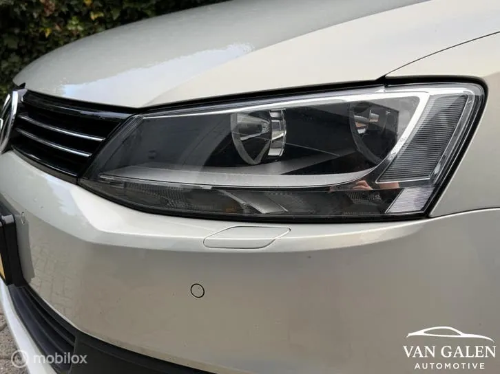 Volkswagen Jetta 2011 photo 3